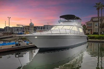 Sea Ray 550 Sedan Bridge