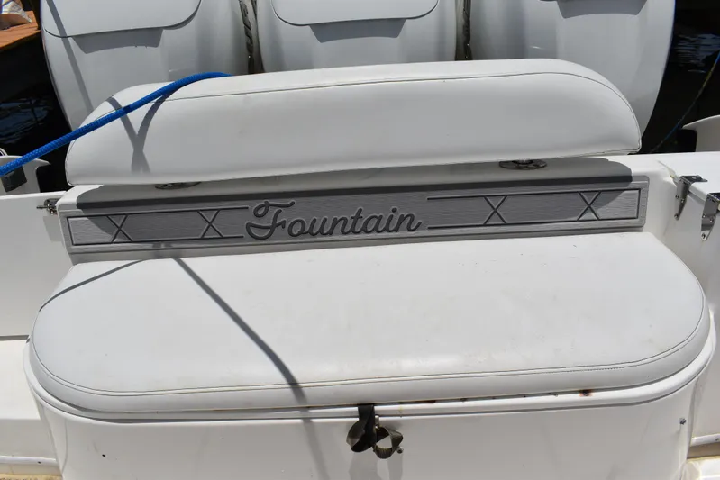 Harry's Dream Yacht Photos Pics White seating on 2005 Fountain 38 Sportfish CC Tournament boat.