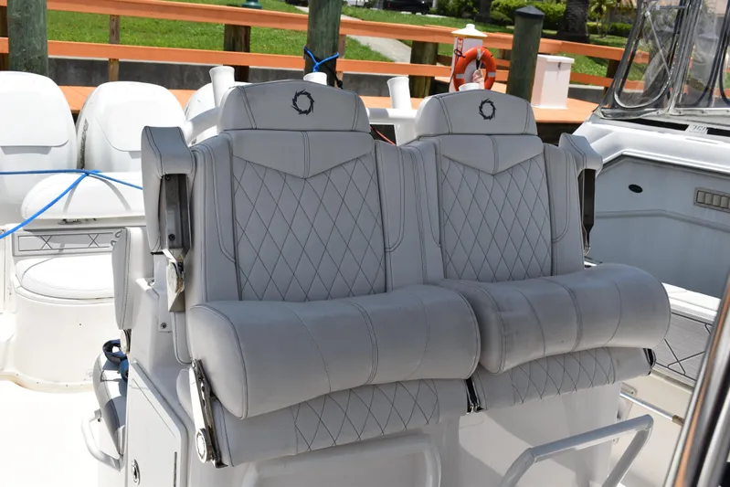 Harry's Dream Yacht Photos Pics Luxury seating on a 2005 Fountain 38 Sportfish CC Tournament boat.