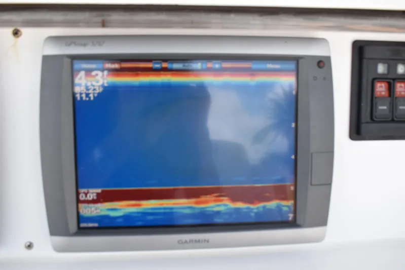 Harry's Dream Yacht Photos Pics Garmin fishfinder display on 2005 Fountain 38 Sportfish CC Tournament boat.