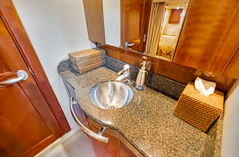 United Yacht Photos Pics Luxurious bathroom sink area on a 2007 Sea Ray 480 Sundancer yacht.
