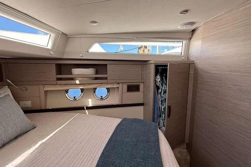 Electric Summer Yacht Photos Pics 2024 Greenline 48 Fly Hybrid yacht cabin with modern interior and natural light.