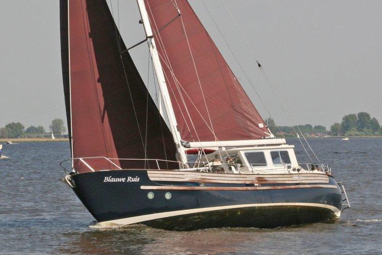 1980 Fisher 34 Tall Rigg