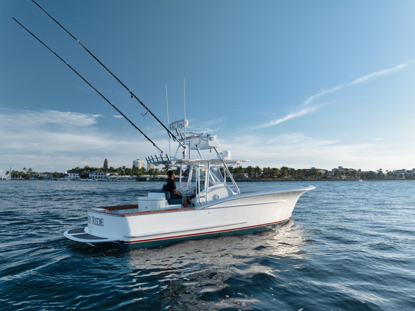 2011 Winter Custom Yachts 29' Winter CC Cuddy Center Console for sale