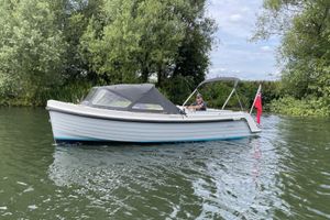 2023 Interboat Intender 700 Electric