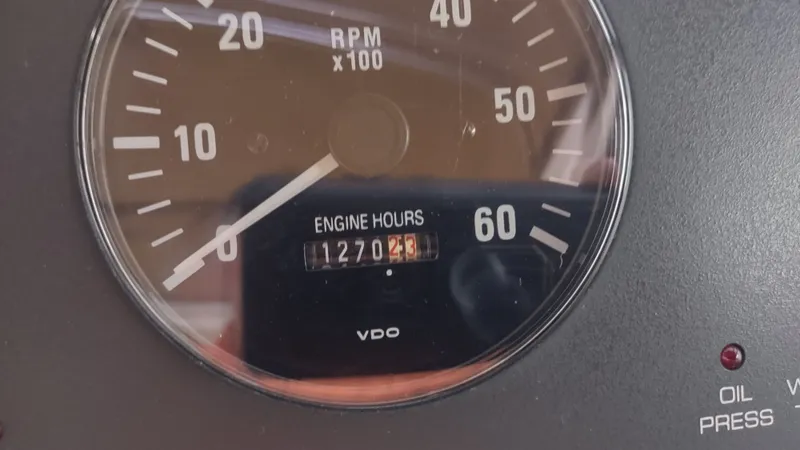  Yacht Photos Pics Close-up of Tiara Yachts 3500 Open 2000 engine hour meter showing 1270.3 hours.