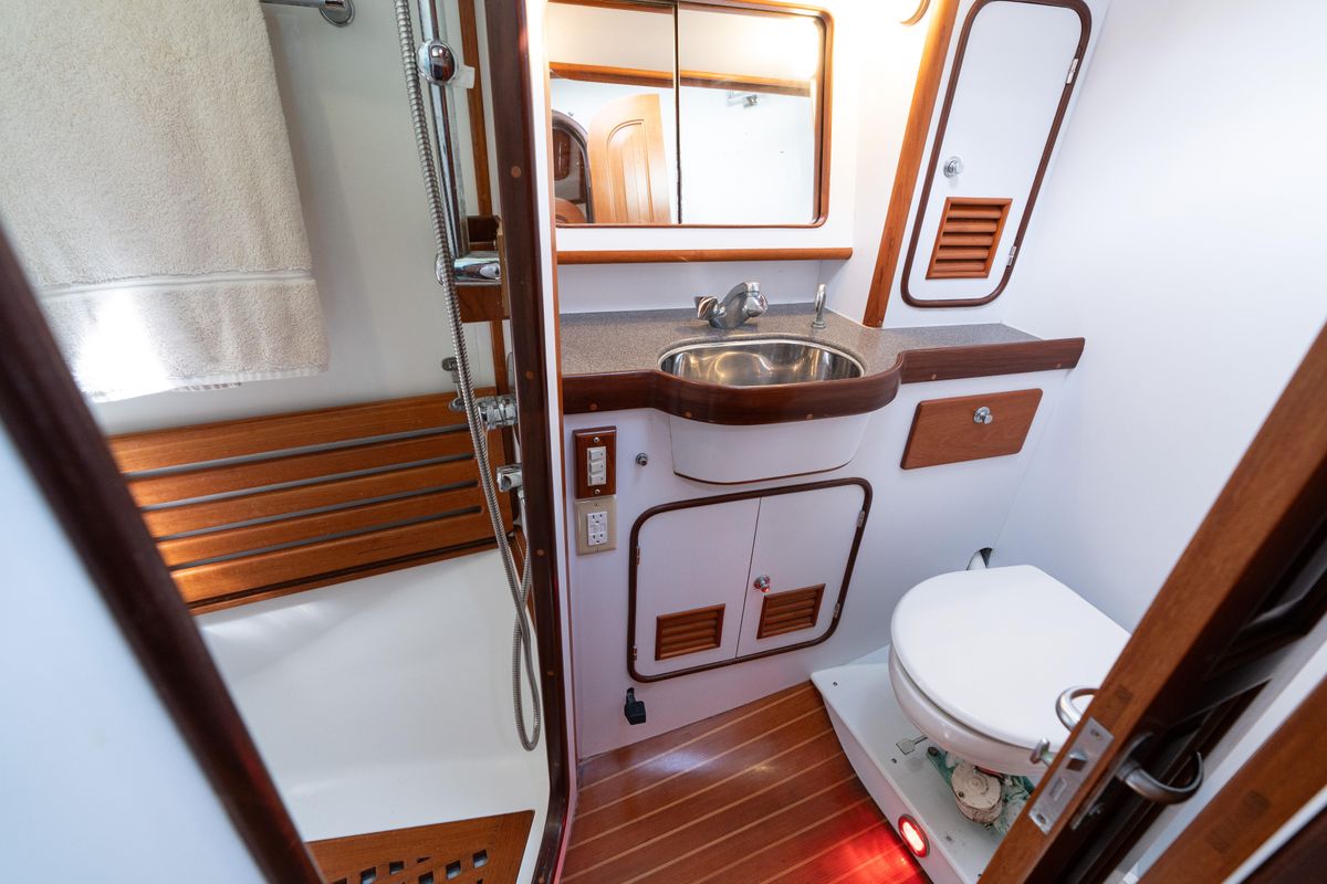 2002 Passport 47 