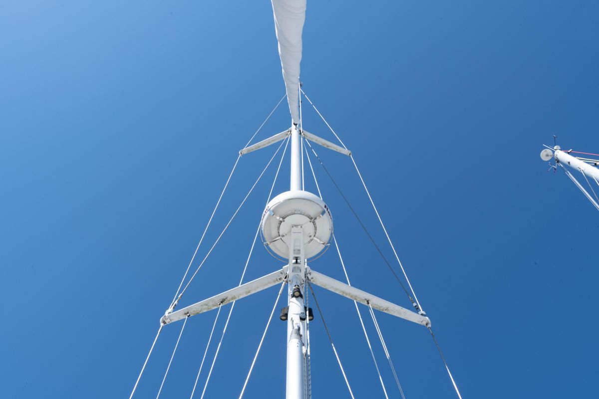 2002 Passport 47 
