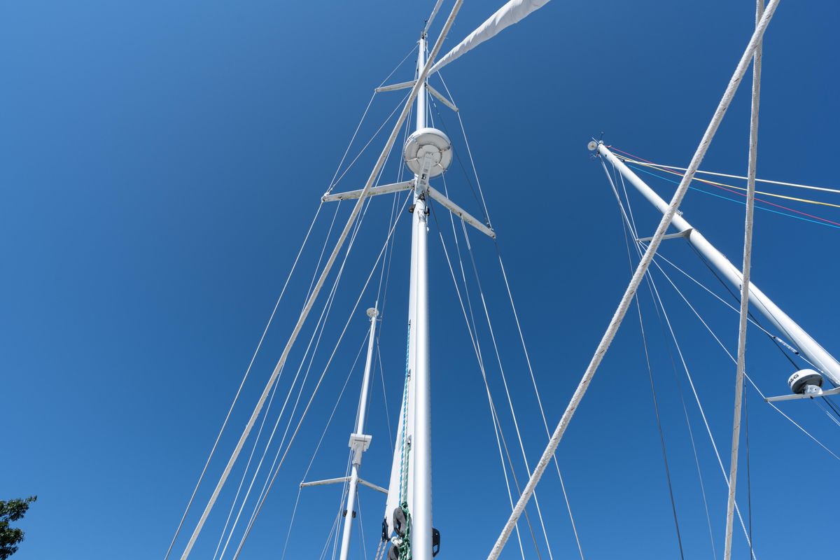 2002 Passport 47 