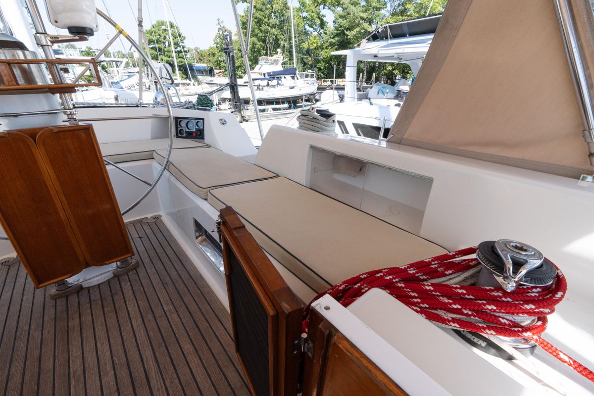2002 Passport 47 