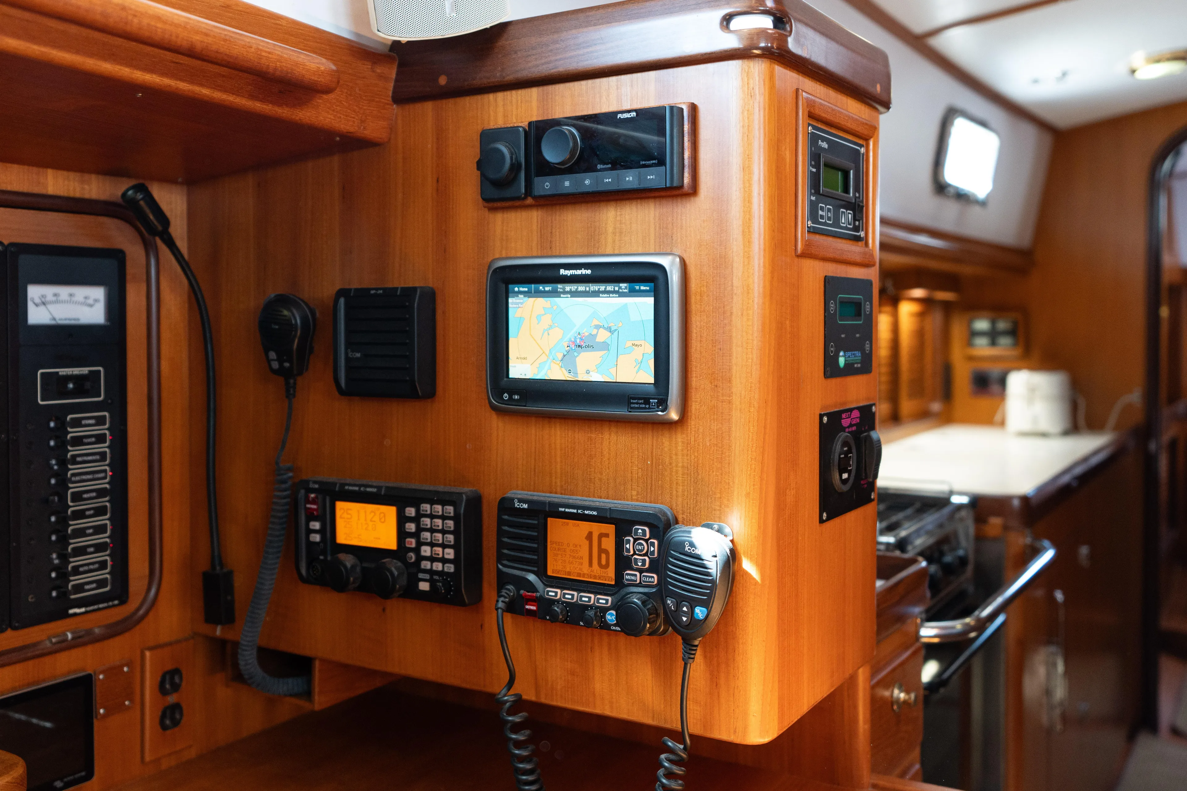 Altair Yacht Photos Pics Navigation and communication equipment on 2002 Passport 470 Center Cockpit Ketch yacht.