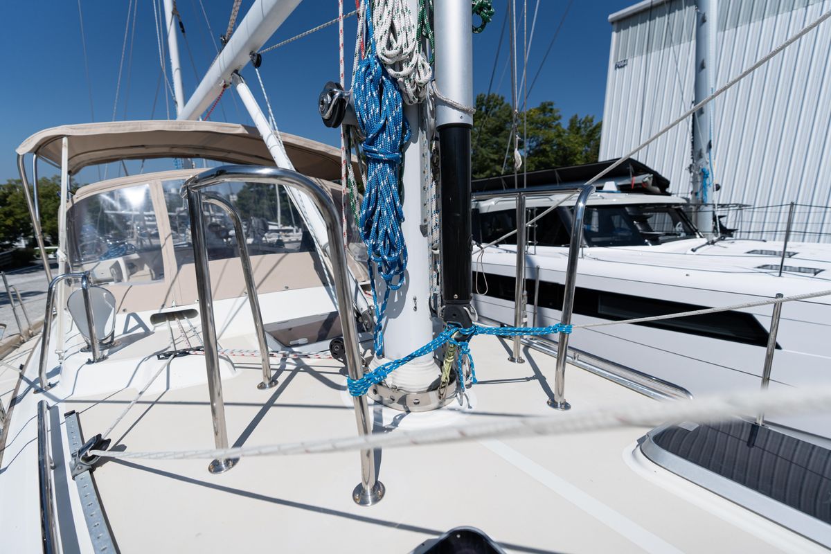 2002 Passport 47 