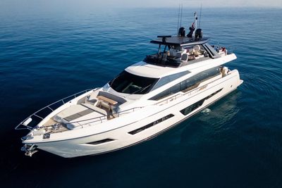 Yacht
