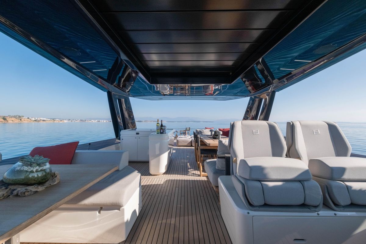 2021 Ferretti Yachts 78 