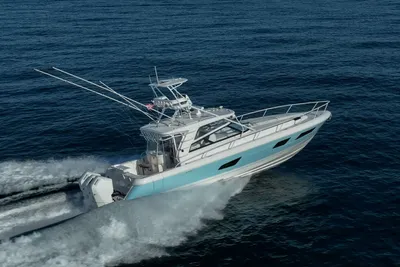 Intrepid 477 Evolution