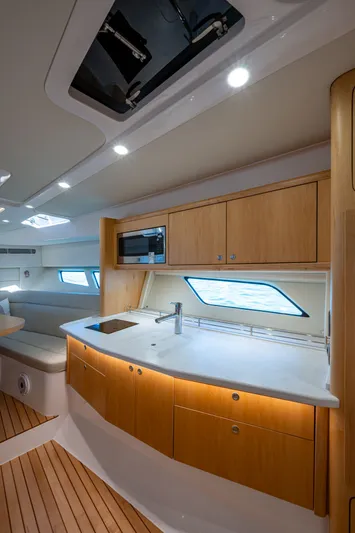 Rising Tide Yacht Photos Pics 