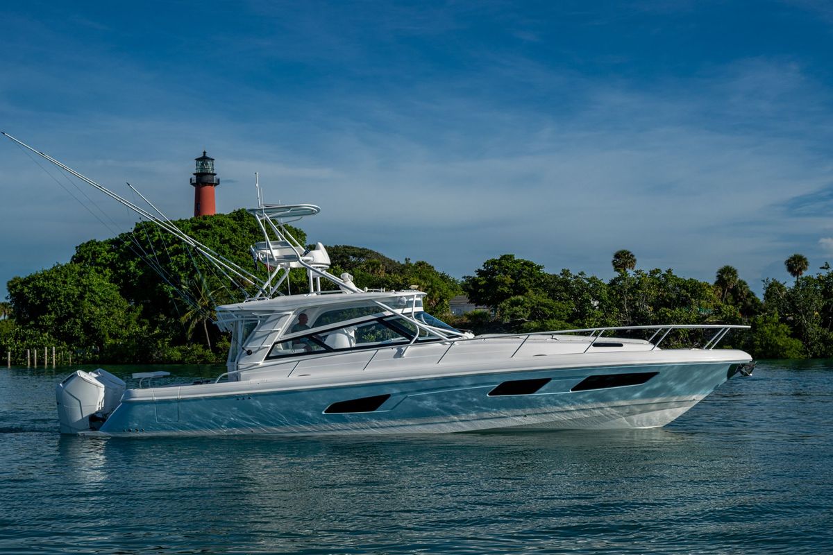 2023 Intrepid 47 