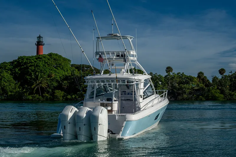 Rising Tide Yacht Photos Pics 