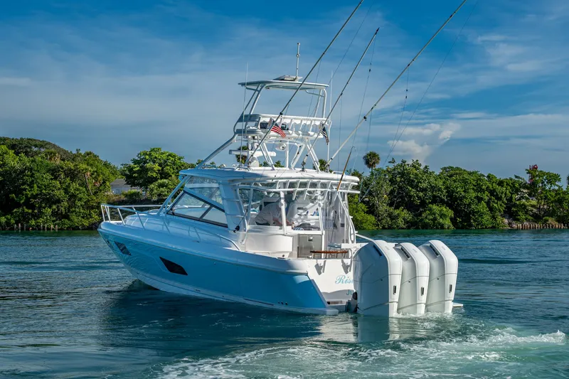 Rising Tide Yacht Photos Pics 