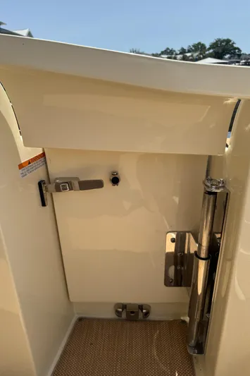  Yacht Photos Pics 2020 Chris-Craft Launch 31 GT boat interior detail with stainless steel hardware.