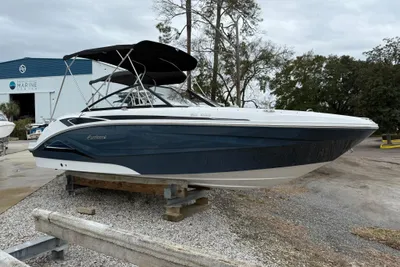 Hurricane SunDeck 235 OB