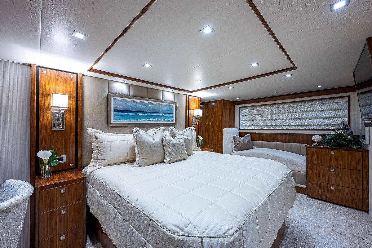 2017 Viking 75 