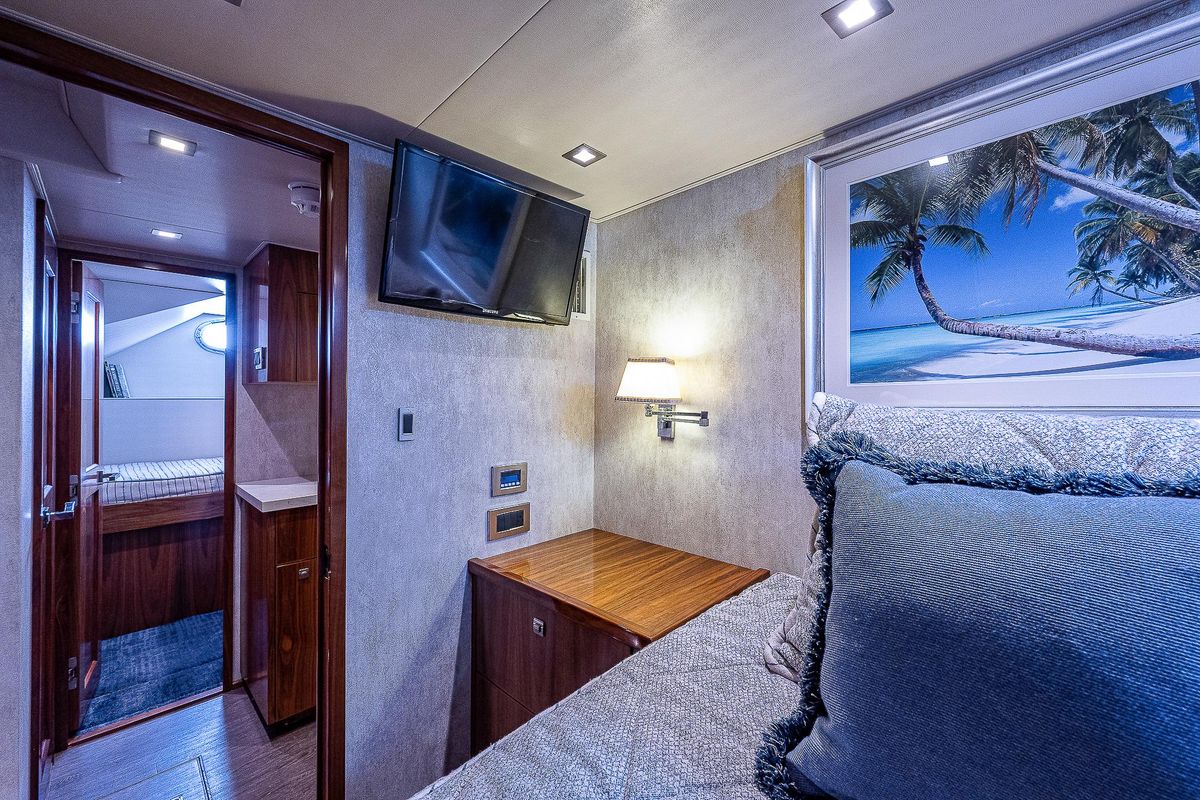 2017 Viking 75 