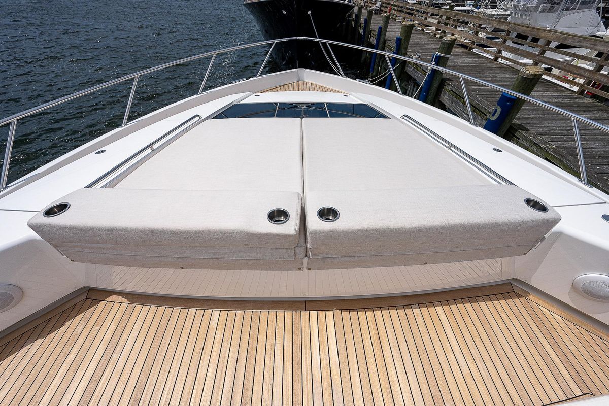 2017 Viking 75 