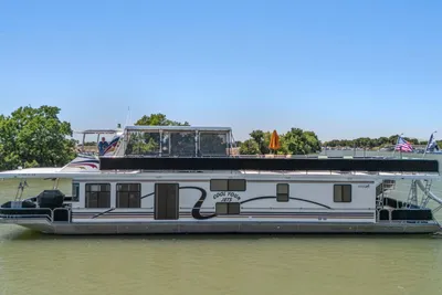 Sumerset Houseboats Widebody