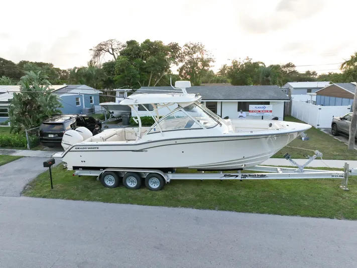 Sweet Life Yacht Photos Pics 
