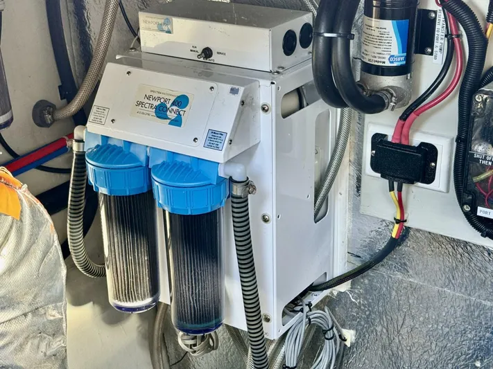 Roosterfish Yacht Photos Pics Water filtration system in 2022 Aquila 44 yacht engine room.