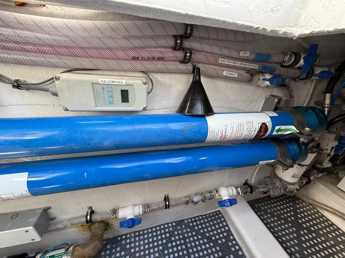 Reel Conversation Yacht Photos Pics 