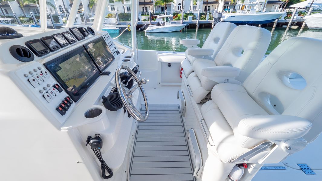 2009 Everglades 350LX