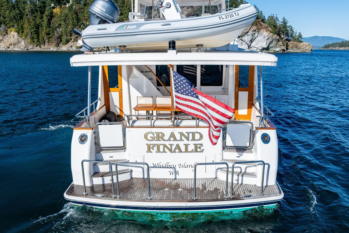 2007 Grand Banks 59 