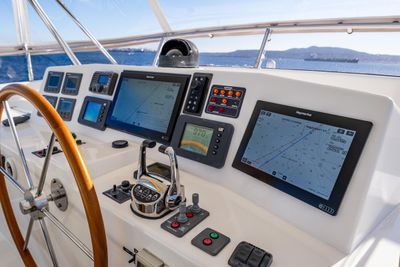 Yacht