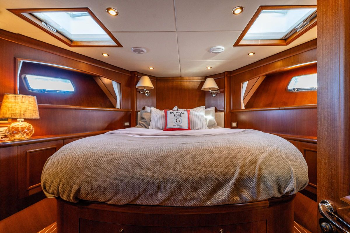2007 Grand Banks 59 