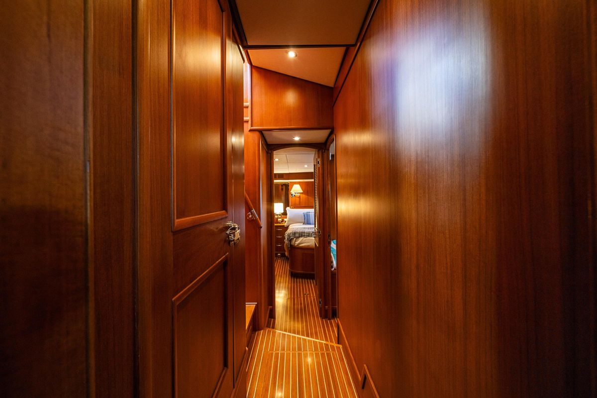 2007 Grand Banks 59 