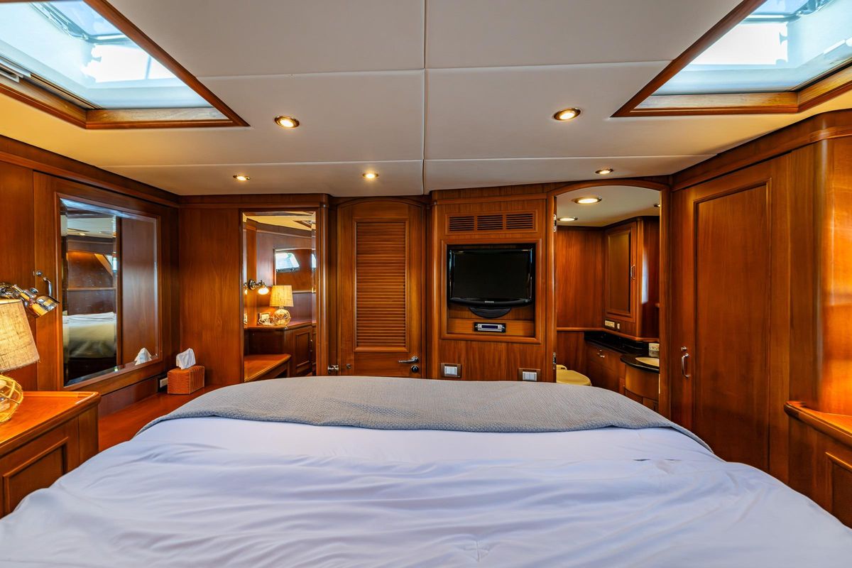 2007 Grand Banks 59 