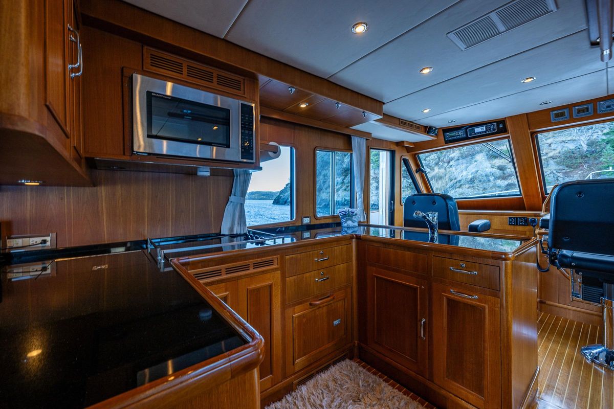 2007 Grand Banks 59 