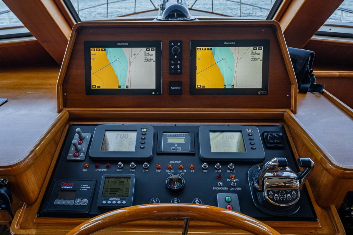 2007 Grand Banks 59 