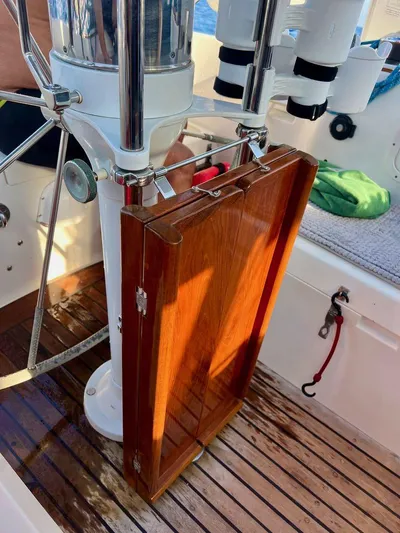 Escape Yacht Photos Pics 