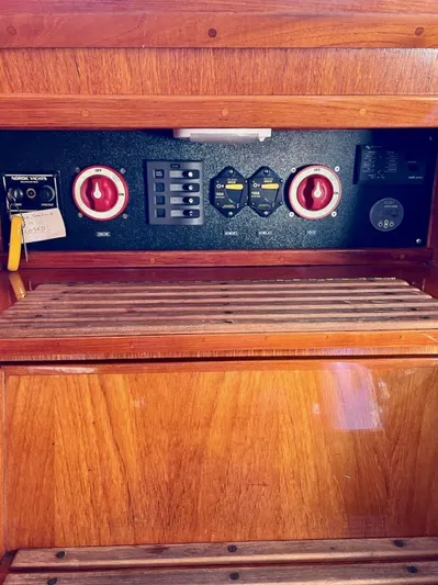 Escape Yacht Photos Pics 