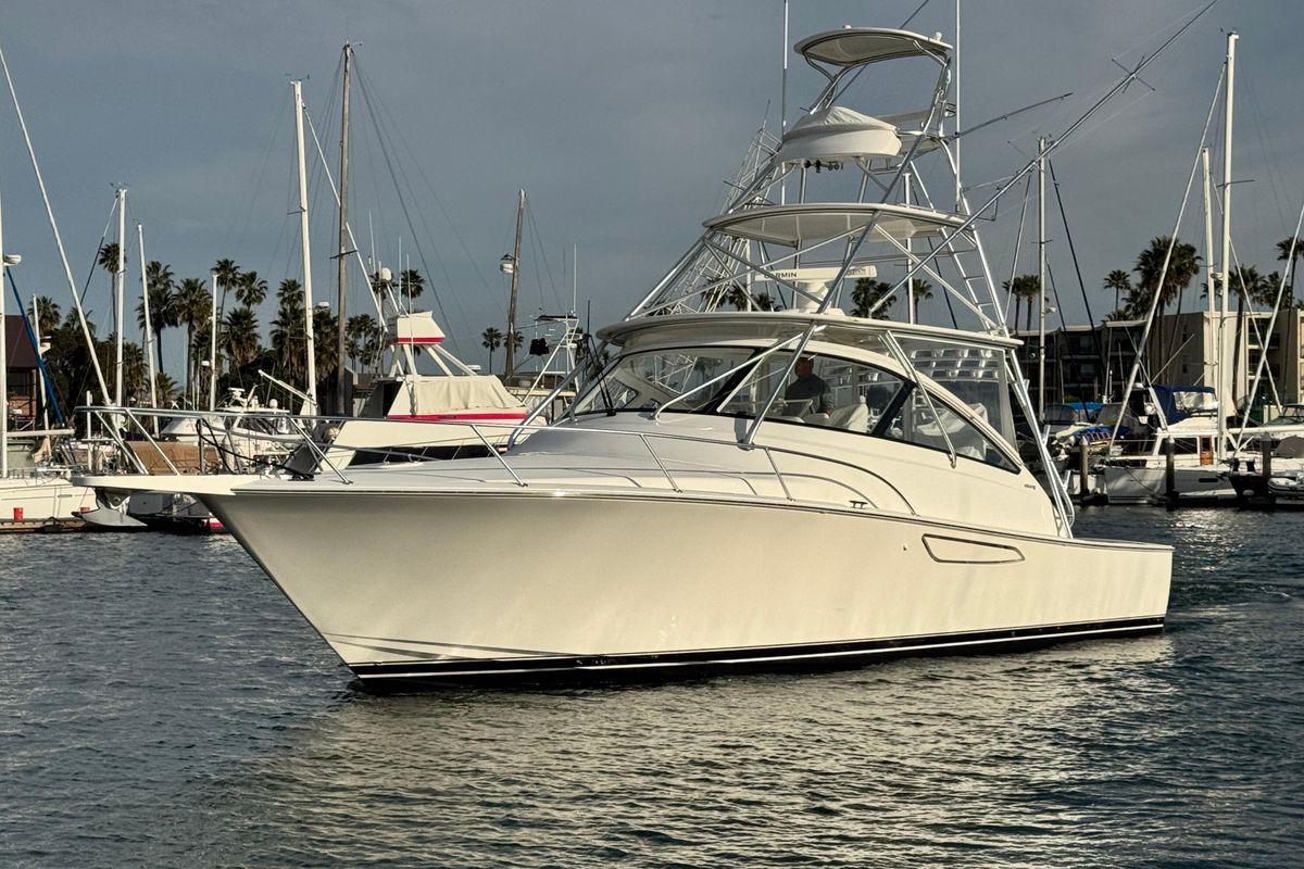 2012 Viking 42 