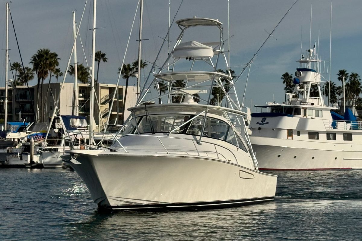 2012 Viking 42 