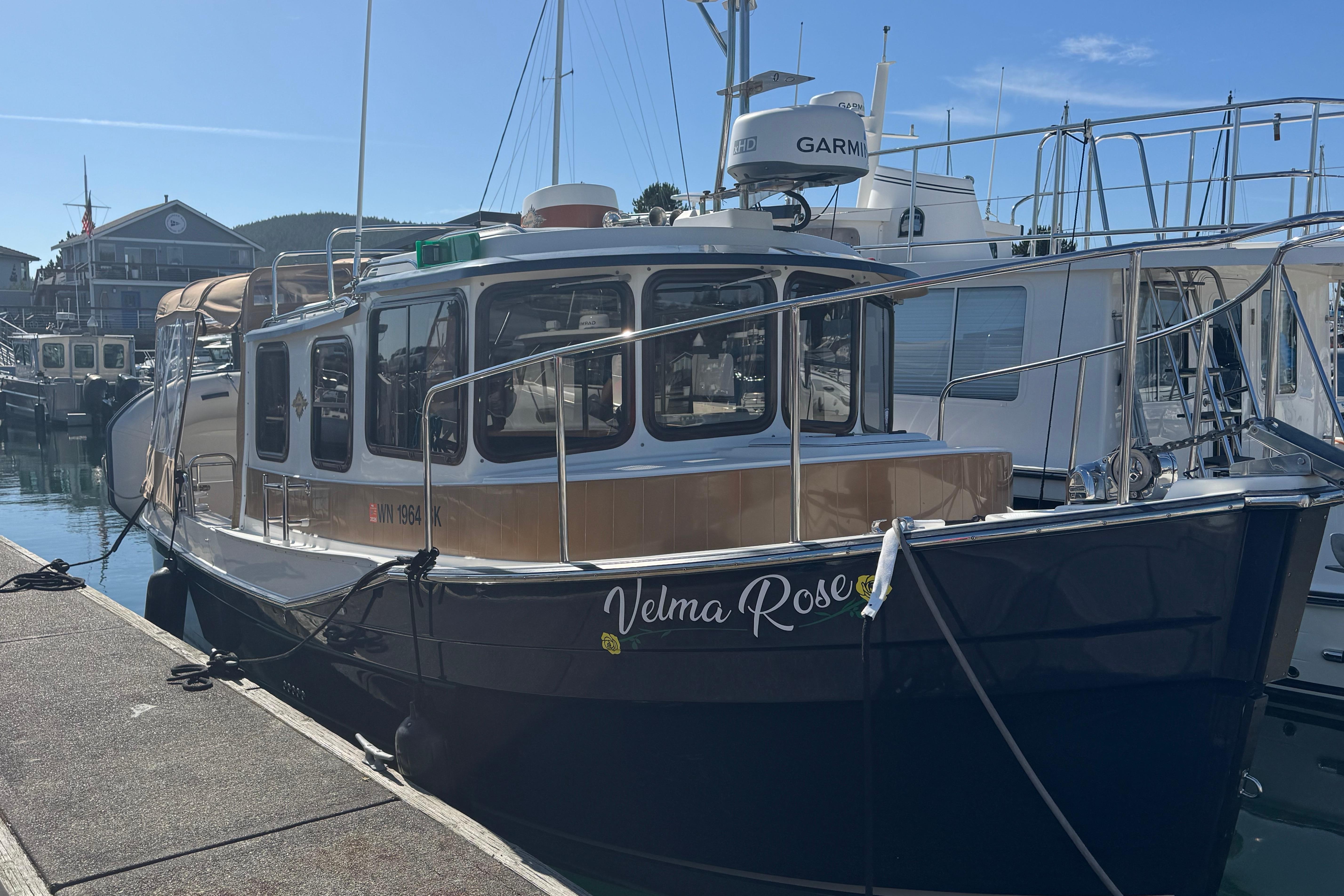 2016 Ranger Tugs R-25 SC