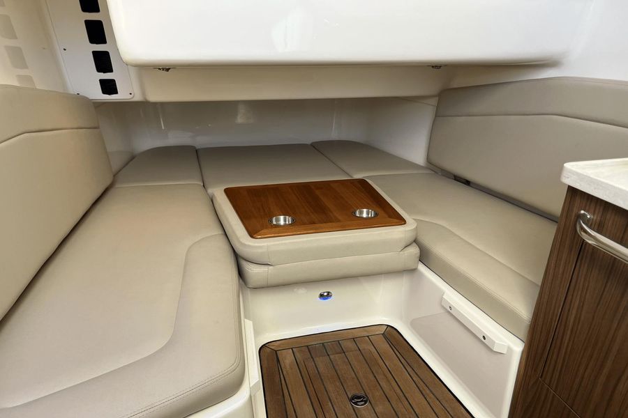 2021 Boston Whaler 380 Outrage