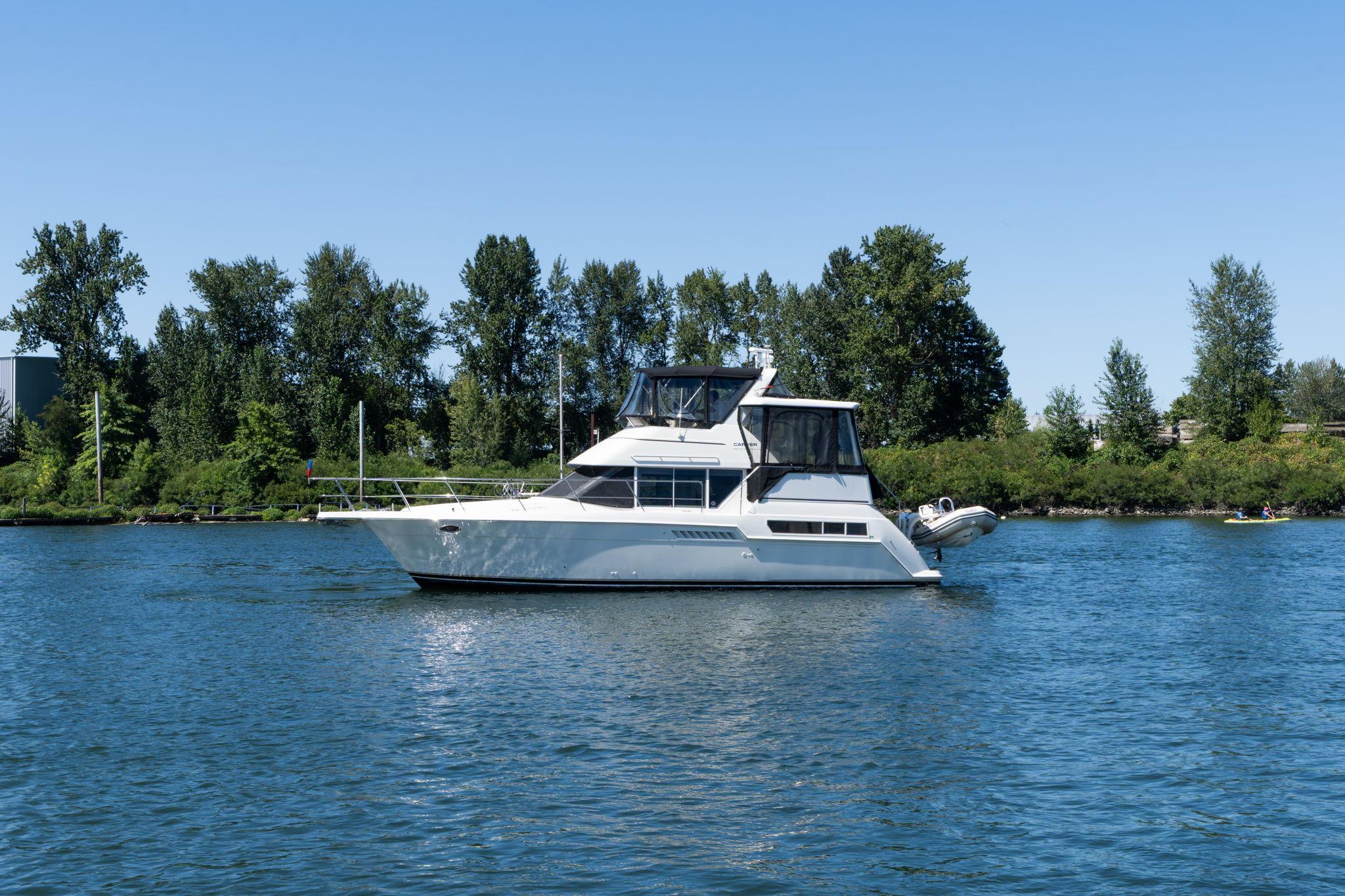 Carver 355 Aft Cabin Motor Yacht