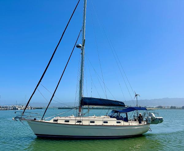 1998 Island Packet 40 Cutter