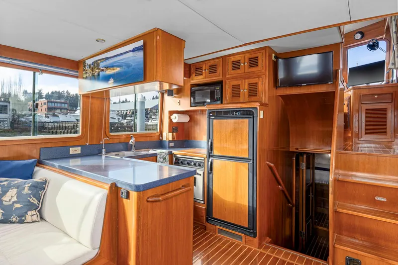 Ohana Kai Yacht Photos Pics 