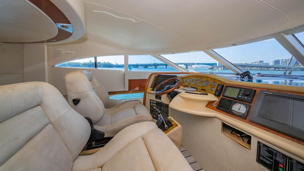 2001 Fairline 62 Squadron Fly Bridge